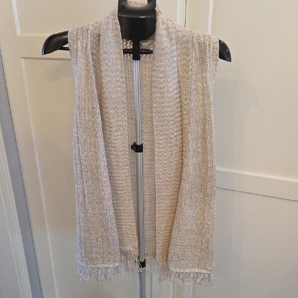 Cloud Chaser Size Xl 16  Cardigan Loose Knit Open Front Sleeveless Beige Fringe